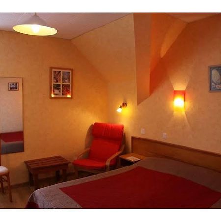 Les Chemins Francis - Modern Hotel Bagnols-les-Bains Bagian luar foto