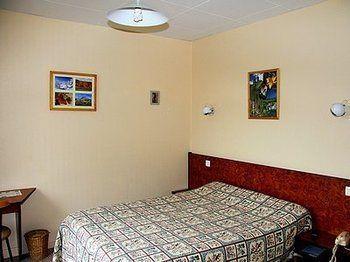 Les Chemins Francis - Modern Hotel Bagnols-les-Bains Bagian luar foto