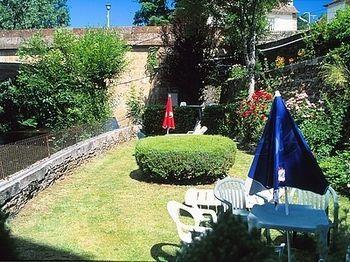 Les Chemins Francis - Modern Hotel Bagnols-les-Bains Bagian luar foto