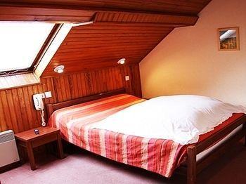 Les Chemins Francis - Modern Hotel Bagnols-les-Bains Bagian luar foto
